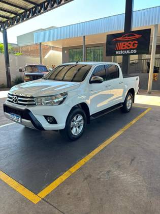 TOYOTA HILUX 2.8 SRV 4X4 CD 16V DIESEL 4P AUTOMÁTICO